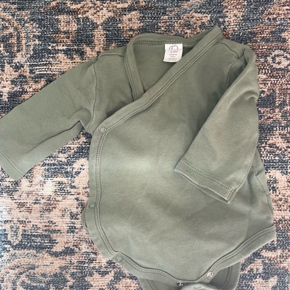 Organic Bodysuit Bundle - Picture 2 of 4